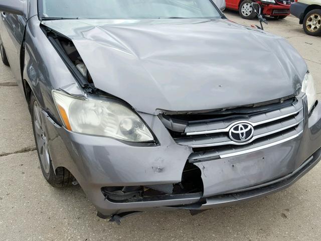 4T1BK36B05U026834 - 2005 TOYOTA AVALON XL GRAY photo 9