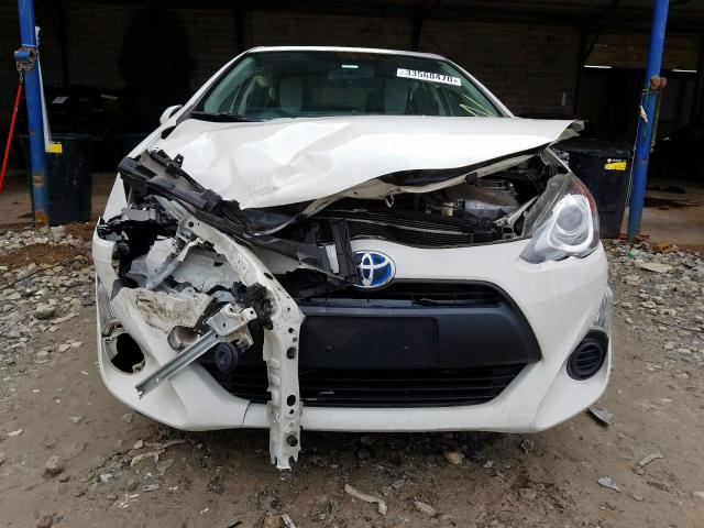 JTDKDTB3XF1098950 - 2015 TOYOTA PRIUS C  photo 9