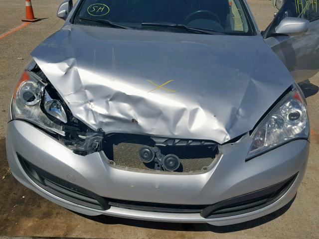 KMHHT6KD3AU040916 - 2010 HYUNDAI GENESIS CO SILVER photo 7