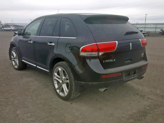 2LMDJ8JK8DBL13296 - 2013 LINCOLN MKX BLACK photo 3