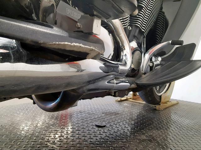 5VPSW36N8B3005865 - 2011 VICTORY MOTORCYCLES VISION TOU BLACK photo 14