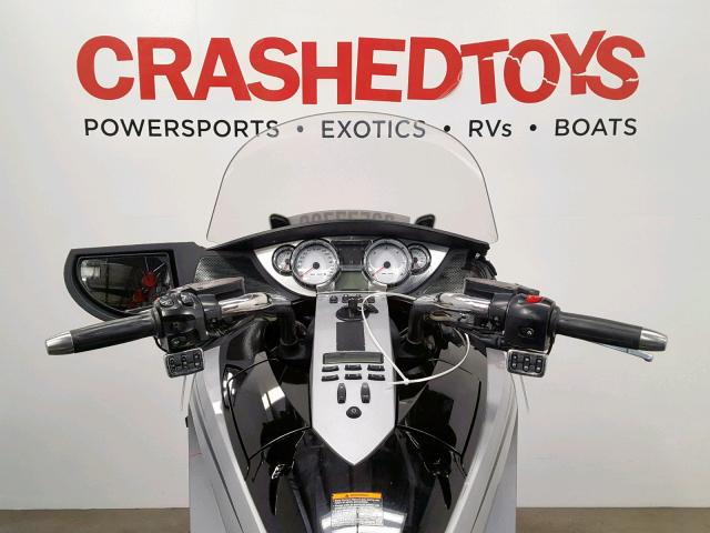 5VPSW36N8B3005865 - 2011 VICTORY MOTORCYCLES VISION TOU BLACK photo 8