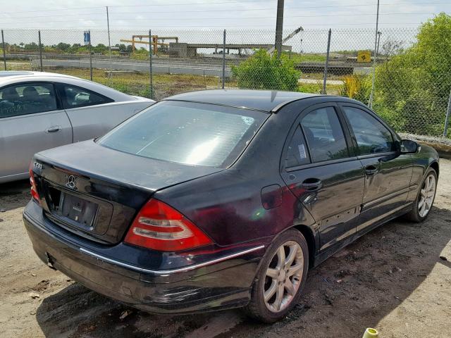 WDBRF40J23F442428 - 2003 MERCEDES-BENZ C 230K SPO BLACK photo 4