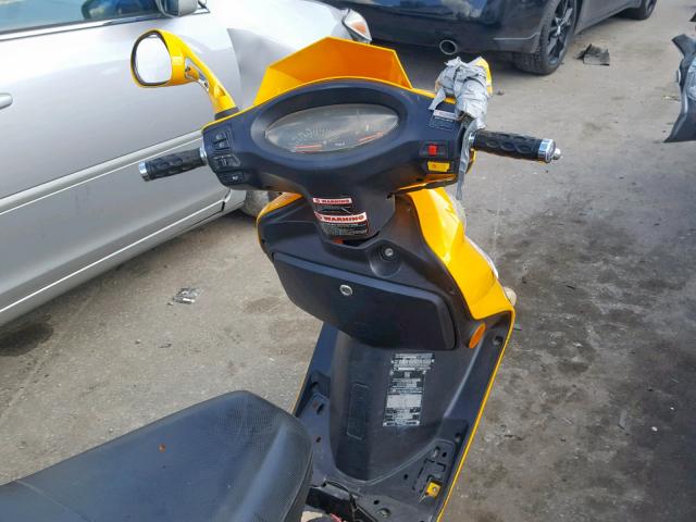 L8YTCKPC7EY200027 - 2014 OTHER SCOOTER YELLOW photo 5
