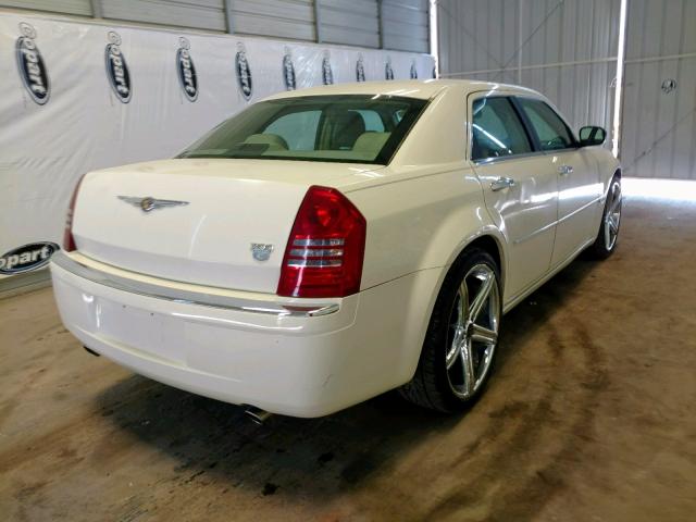 2C3KA63HX6H258478 - 2006 CHRYSLER 300C WHITE photo 4