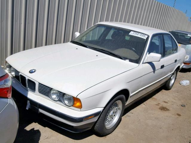 WBAHD2311MBF70879 - 1991 BMW 535 I AUTO WHITE photo 2