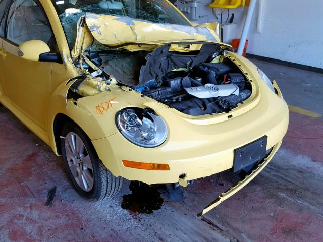3VWRG3AG6AM018708 - 2010 VOLKSWAGEN NEW BEETLE YELLOW photo 9