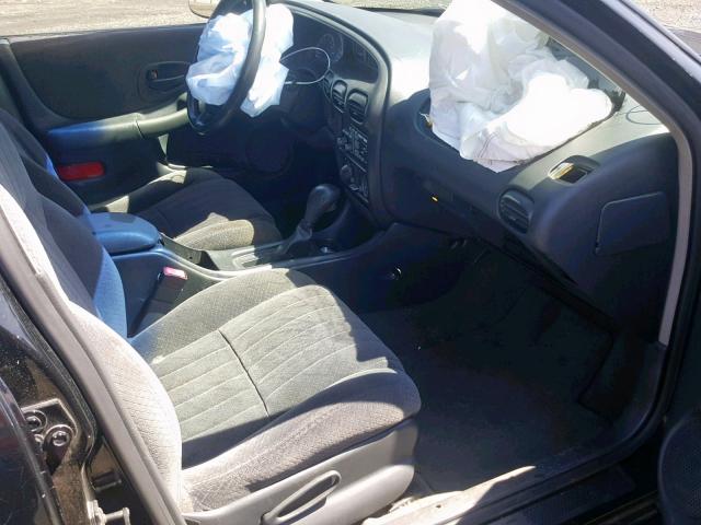 1G2WP52K52F214388 - 2002 PONTIAC GRAND PRIX BLACK photo 5