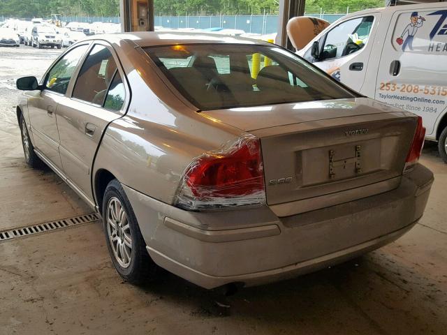 YV1RS612352454026 - 2005 VOLVO S60 GOLD photo 3