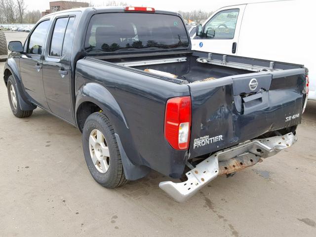 1N6AD07WX6C459821 - 2006 NISSAN FRONTIER C BLACK photo 3