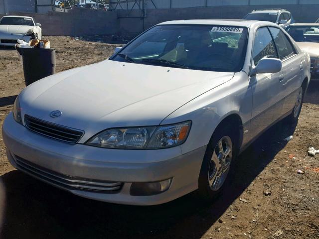 JT8BF28G415105938 - 2001 LEXUS ES 300 TAN photo 2