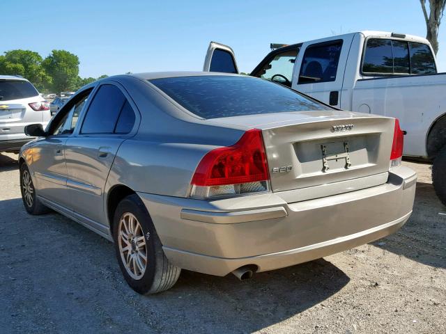 YV1RS612X52478095 - 2005 VOLVO S60 GOLD photo 3