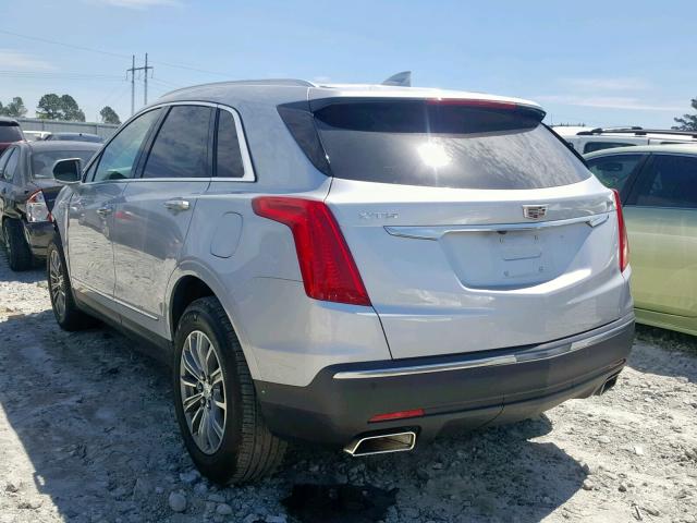 1GYKNBRS2HZ136979 - 2017 CADILLAC XT5 LUXURY SILVER photo 3