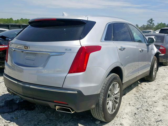 1GYKNBRS2HZ136979 - 2017 CADILLAC XT5 LUXURY SILVER photo 4