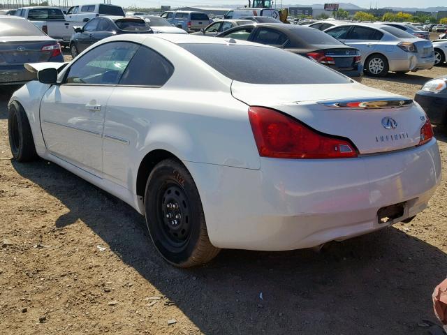 JNKCV64E69M600050 - 2009 INFINITI G37 BASE WHITE photo 3