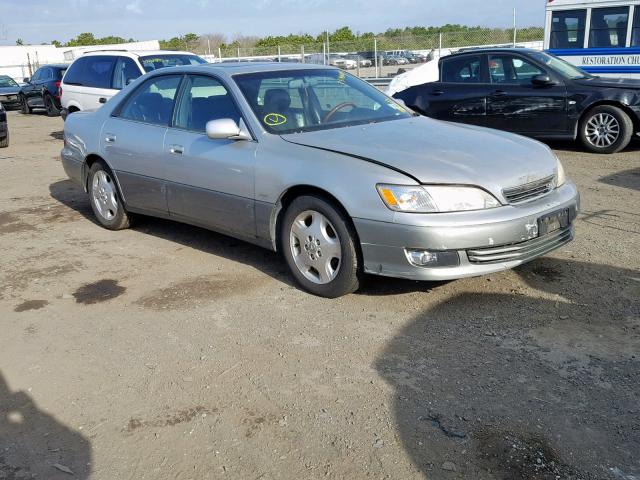 JT8BF28G9Y5100955 - 2000 LEXUS ES 300 SILVER photo 1