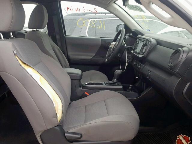 5TFRX5GN9JX112161 - 2018 TOYOTA TACOMA ACC WHITE photo 5