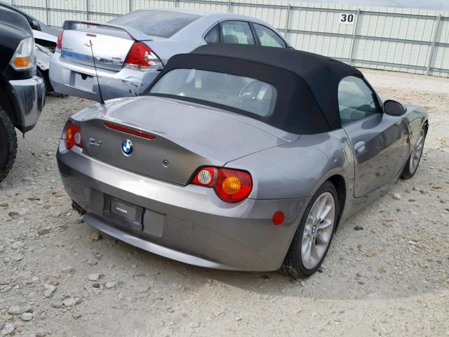 4USBT33453LS45986 - 2003 BMW Z4 2.5 GRAY photo 4