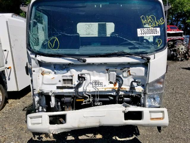 54DC4W1B1HS804226 - 2017 ISUZU NPR HD WHITE photo 9