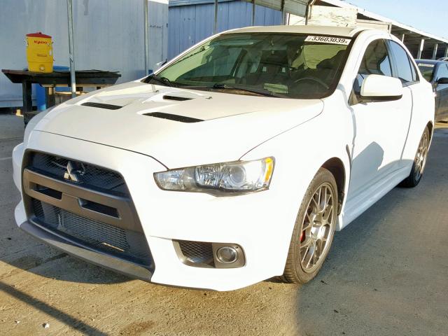 JA32W5FV2DU013031 - 2013 MITSUBISHI LANCER EVO WHITE photo 2