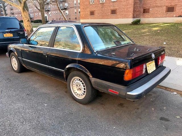 WBAAB5409H9803349 - 1987 BMW 325 BASE BLACK photo 3
