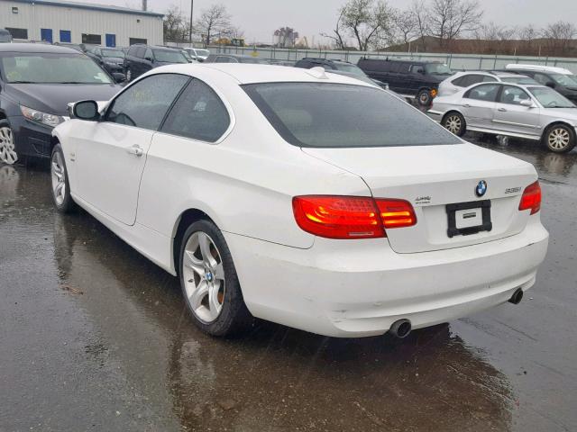 WBAKF9C58BE619001 - 2011 BMW 335 XI WHITE photo 3