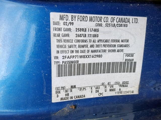 2FAFP71W8XX162980 - 1999 FORD CROWN VICT BLUE photo 10