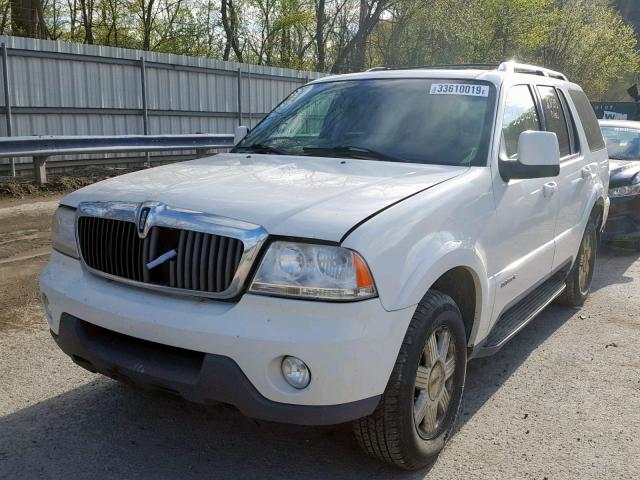 5LMEU88H24ZJ06124 - 2004 LINCOLN AVIATOR თეთრი ფოტო 2