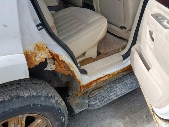 5LMEU88H24ZJ06124 - 2004 LINCOLN AVIATOR თეთრი ფოტო 9