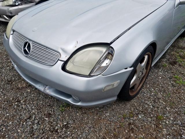 WDBKK65F21F220465 - 2001 MERCEDES-BENZ SLK 320  photo 9