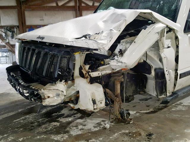 1J8HG48K96C328142 - 2006 JEEP COMMANDER WHITE photo 9