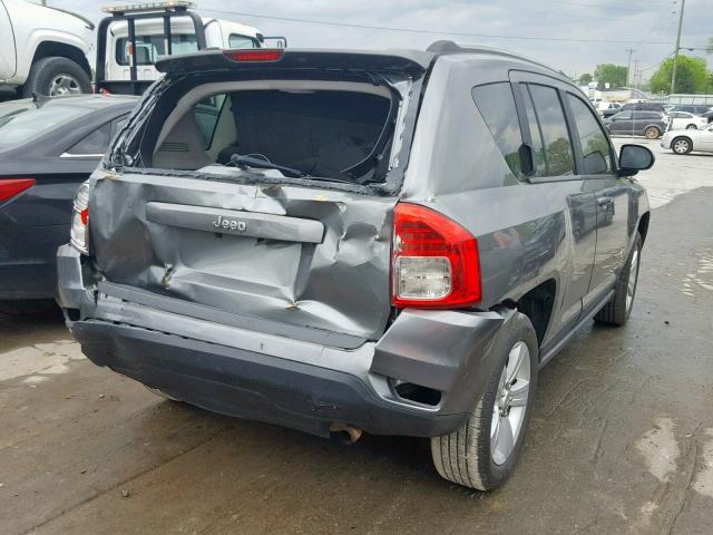 1C4NJCBB2CD665739 - 2012 JEEP COMPASS SP Сұр фото 4