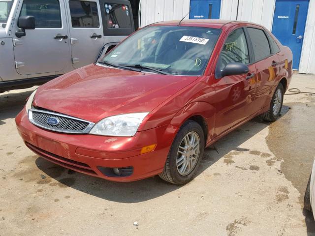 1FAFP34N95W221488 - 2005 FORD FOCUS ZX4 RED photo 2