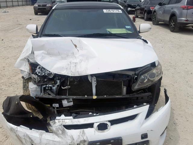 JTKJF5C78B3017051 - 2011 TOYOTA SCION TC WHITE photo 9