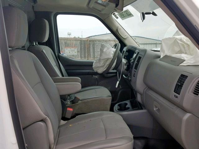 1N6BF0KM1JN818216 - 2018 NISSAN NV 1500 S WHITE photo 5