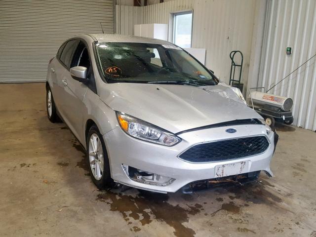 1FADP3K24GL404673 - 2016 FORD FOCUS SE SILVER photo 1