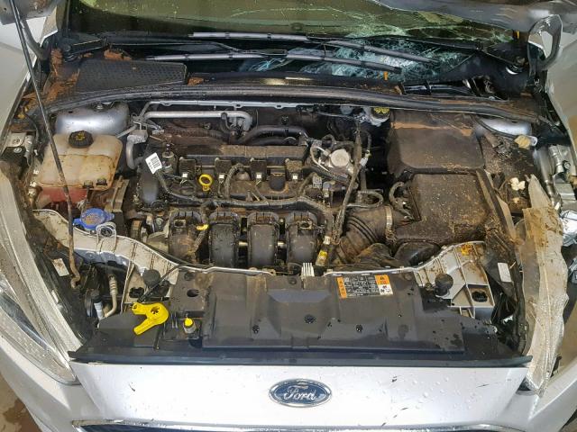 1FADP3K24GL404673 - 2016 FORD FOCUS SE SILVER photo 7