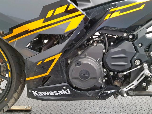 JKAEXKG14JDA05463 - 2018 KAWASAKI EX400 TWO TONE photo 6