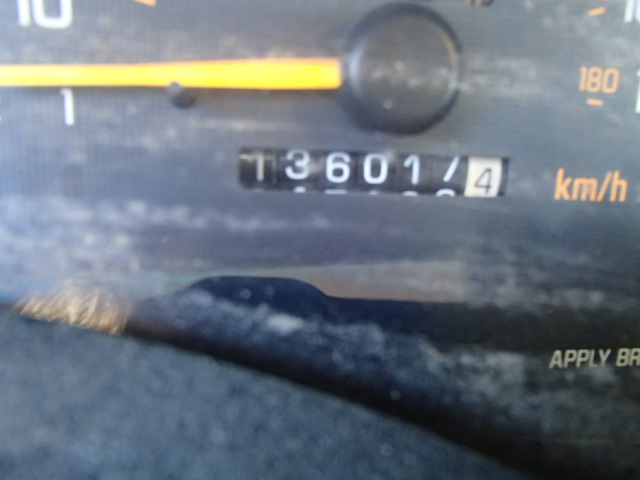 1G2WP12K7WF330335 - 1998 PONTIAC GRAND PRIX GRAY photo 8