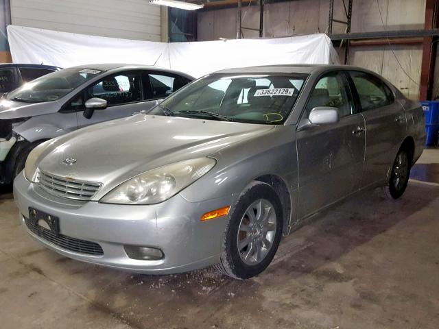 JTHBF30GX20015239 - 2002 LEXUS ES 300 SILVER photo 2