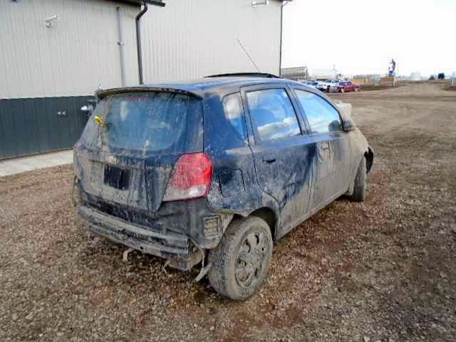 KL1TG62605B315168 - 2005 CHEVROLET AVEO LT BLACK photo 4