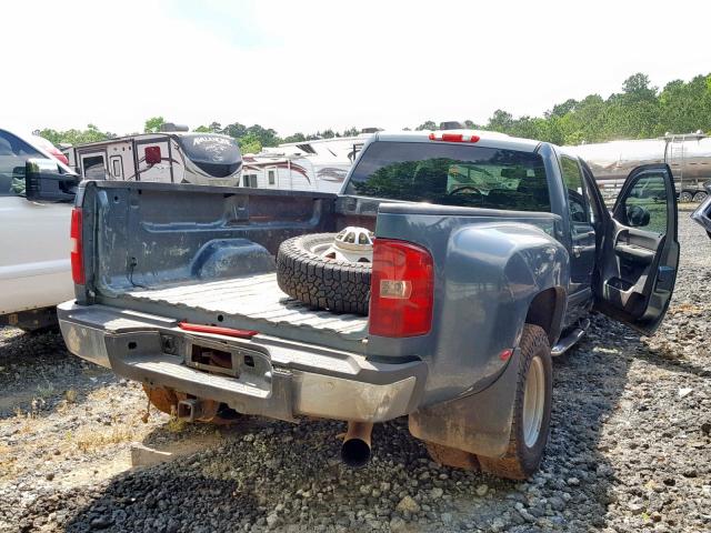 1GTJC83659F177938 - 2009 GMC SIERRA C35 BLUE photo 4