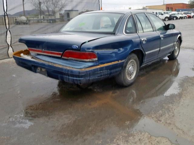 2FALP74W7PX149149 - 1993 FORD CROWN VICT BLUE photo 4