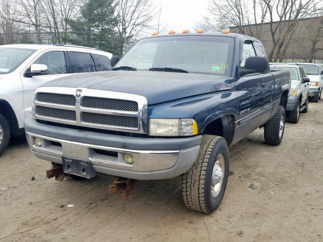 1B7KF23Z9YJ171817 - 2000 DODGE RAM 2500 BLUE photo 2