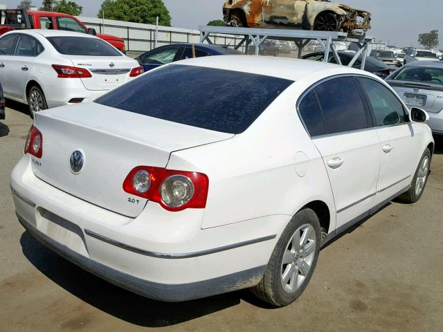 WVWJK73C28E059644 - 2008 VOLKSWAGEN PASSAT TUR WHITE photo 4