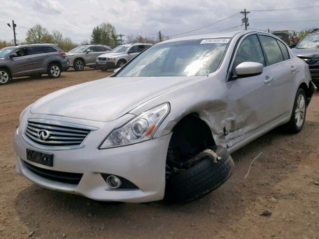 JN1CV6AR4FM523458 - 2015 INFINITI Q40 SILVER photo 2