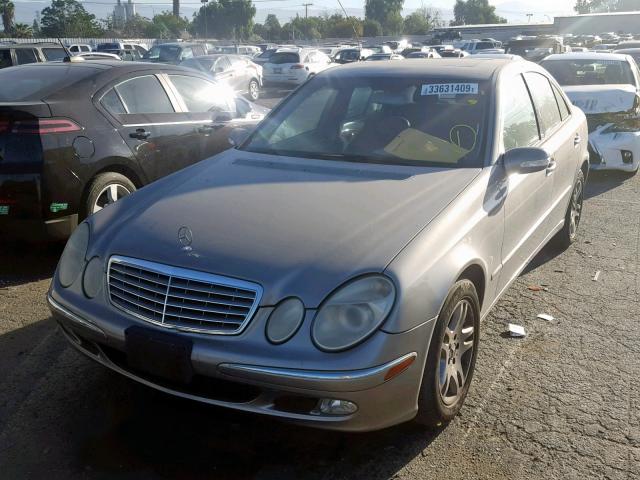 WDBUF65J54A582258 - 2004 MERCEDES-BENZ E 320 SILVER photo 2