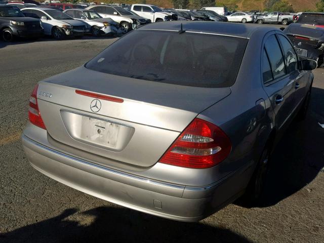 WDBUF65J54A582258 - 2004 MERCEDES-BENZ E 320 SILVER photo 4