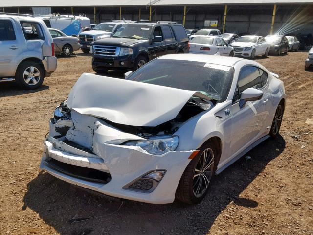 JF1ZNAA13G9703867 - 2016 TOYOTA SCION FR-S WHITE photo 2
