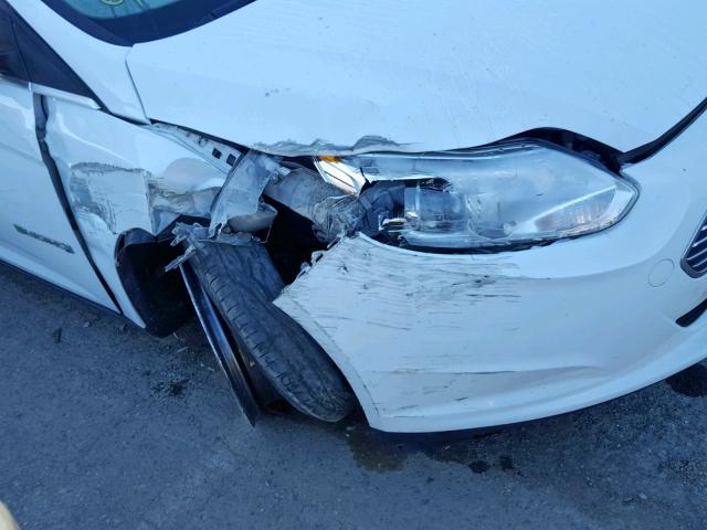 1FADP3R47FL375546 - 2015 FORD FOCUS BEV WHITE photo 9